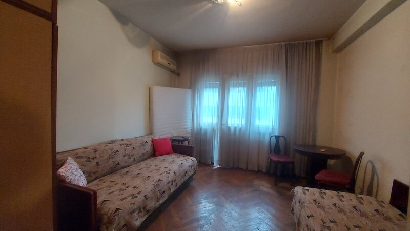 Batistei, aproape de Centrul Cultural Chinez,