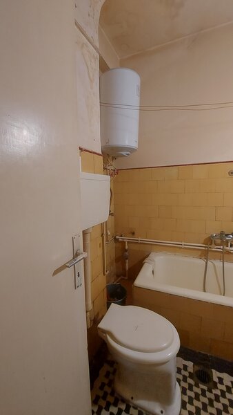 Batistei, aproape de Centrul Cultural Chinez,