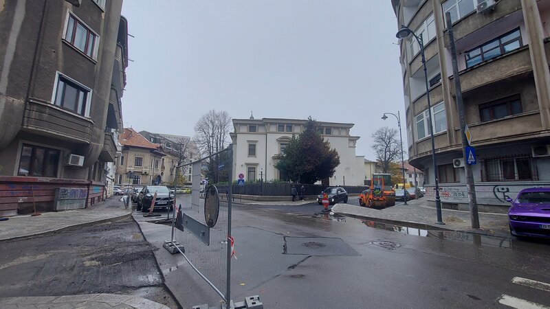 Batistei, aproape de Centrul Cultural Chinez,